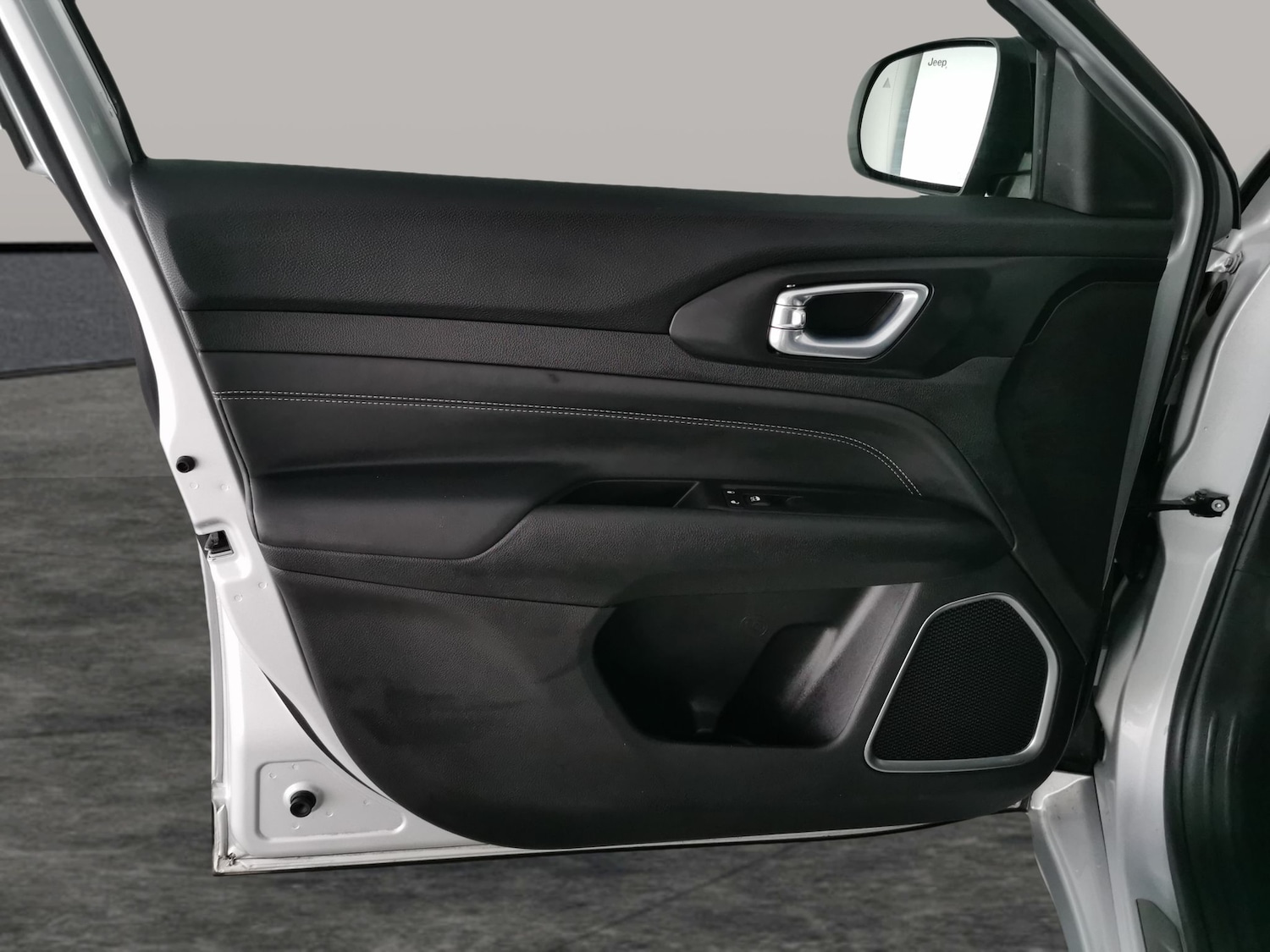 Used Jeep Compass 2023 for sale - 77013269: Photo 26