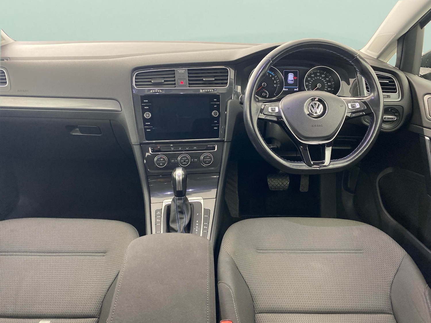 Used Volkswagen Golf 2020 for sale - 77428517: Photo 4