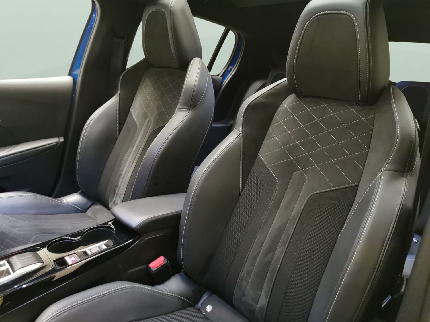 Used Peugeot 208 2022 for sale - 77043345: Photo 14