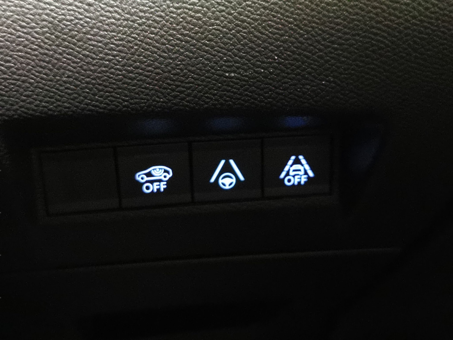 Used Peugeot 208 2022 for sale - 77043345: Photo 23