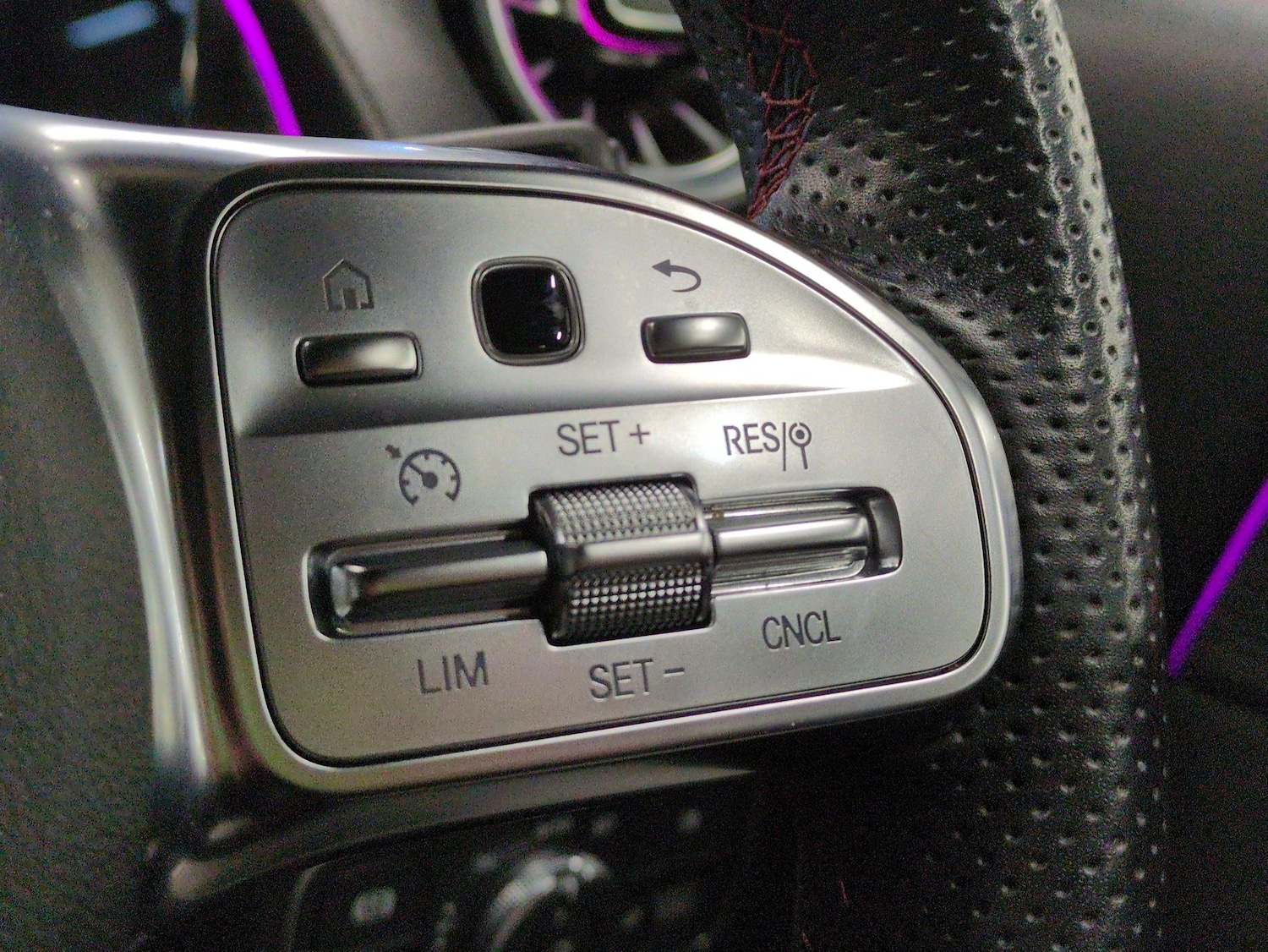 Used Mercedes-Benz EQB 2023 for sale - 77274277: Photo 24