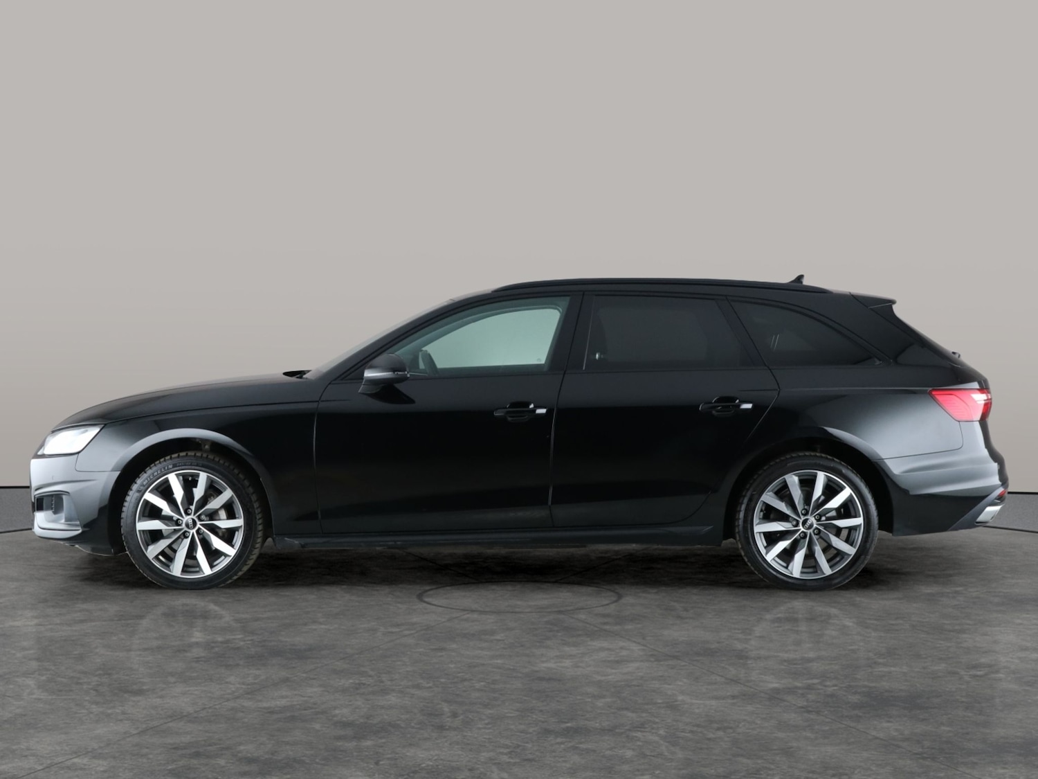 Used Audi A4 2021 for sale - 77165689: Photo 13