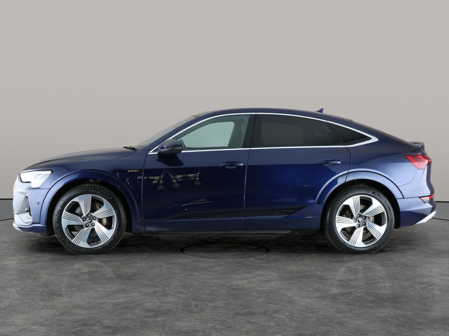 Used Audi e-tron 2022 for sale - 76803795: Photo 13