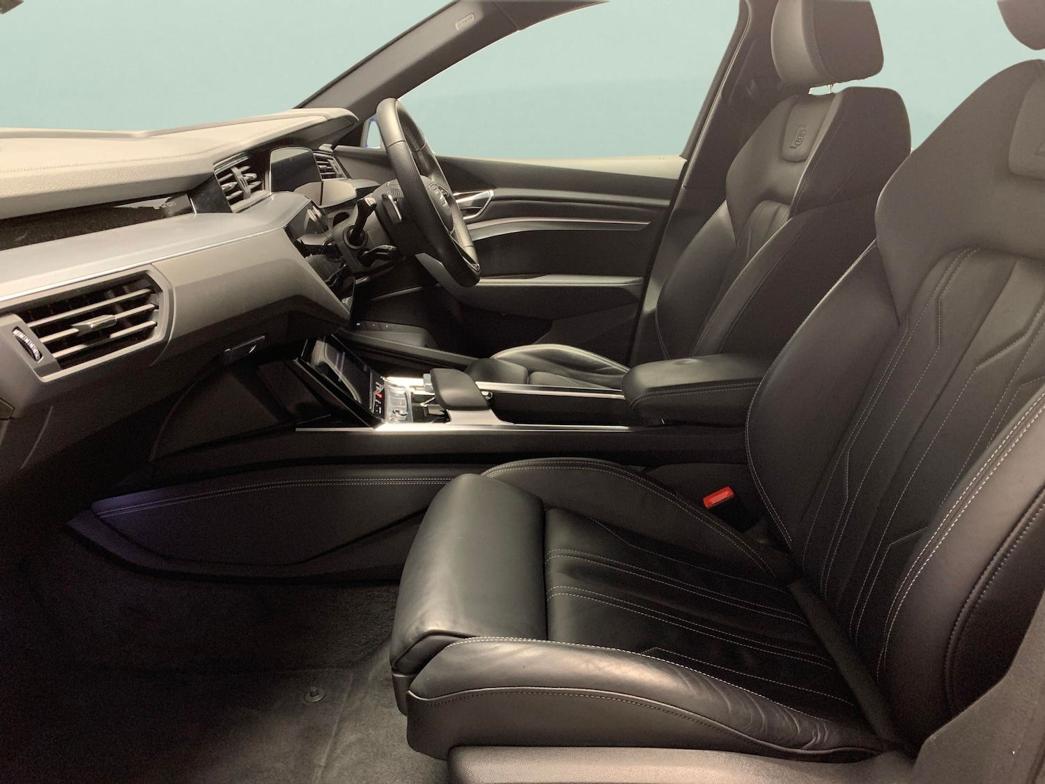 Used Audi e-tron 2022 for sale - 76803795: Photo 4