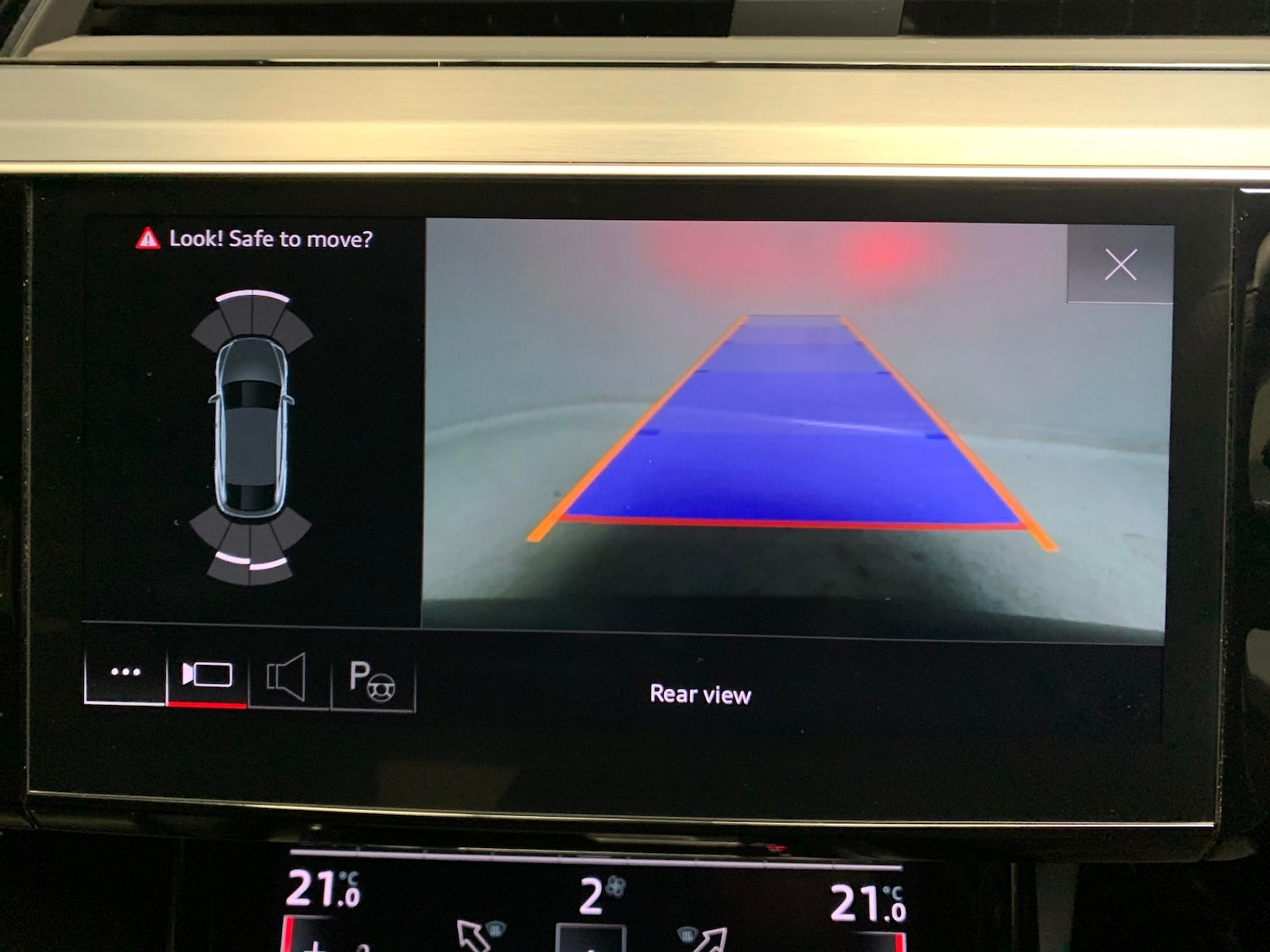 Used Audi e-tron 2022 for sale - 76803795: Photo 6