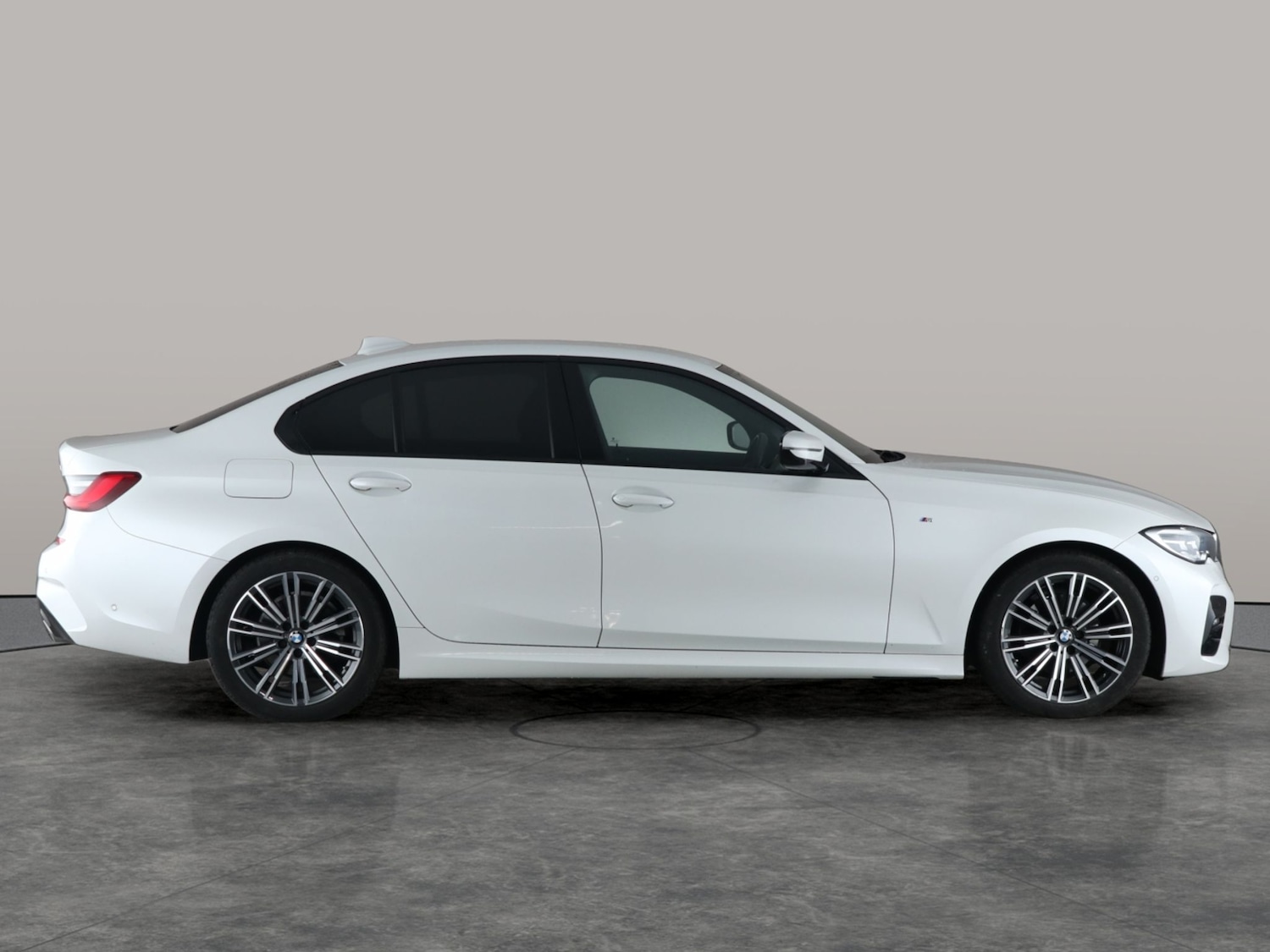 Used BMW 3 Series 2021 for sale - 76704009: Photo 11