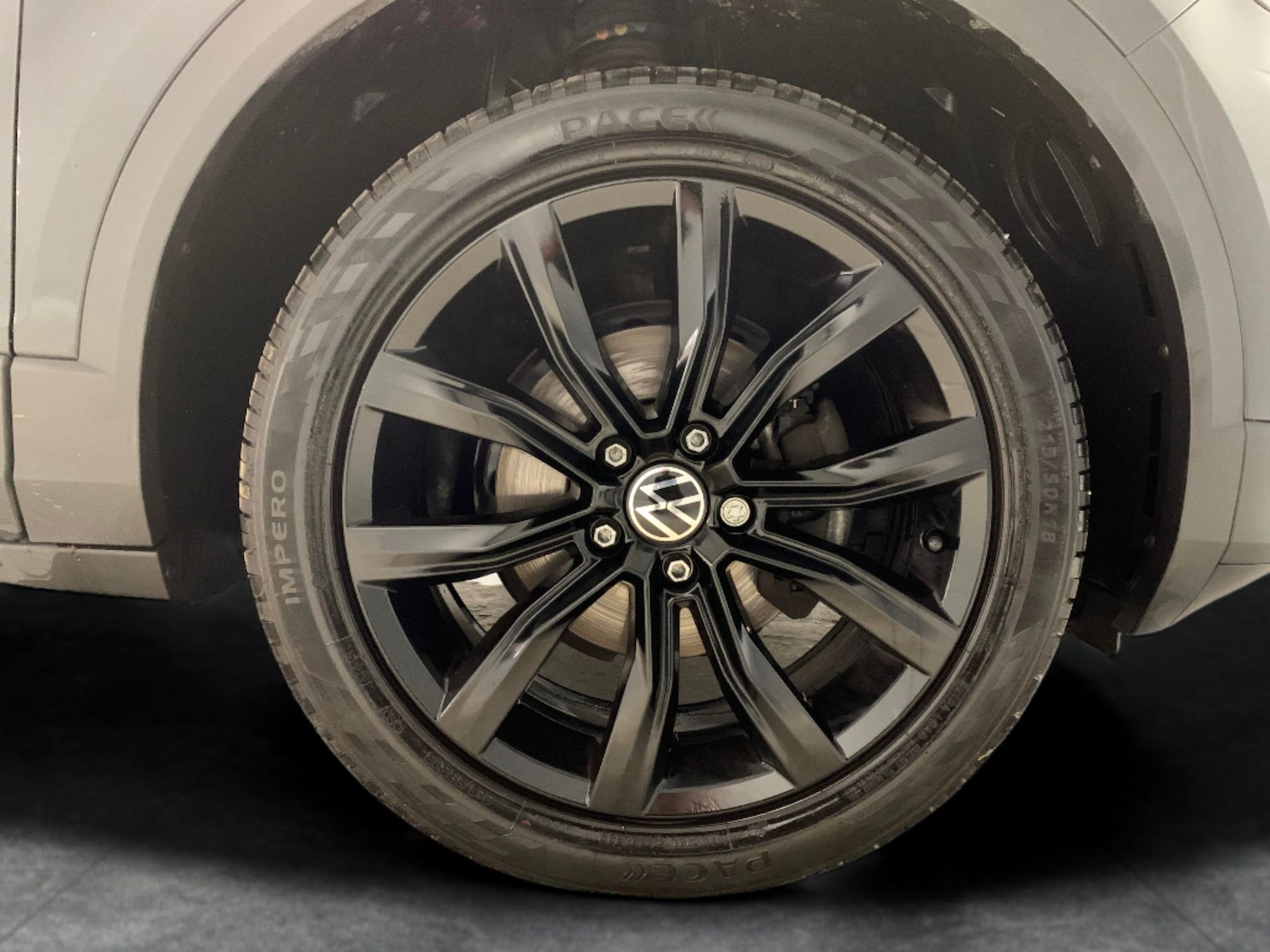 Used Volkswagen T-Roc 2021 for sale - 76640879: Photo 28