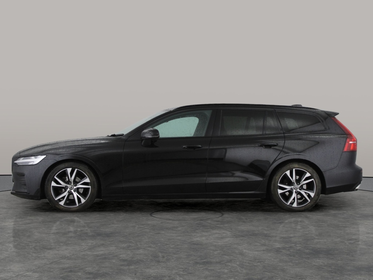 Used Volvo V60 2021 for sale - 77350912: Photo 13