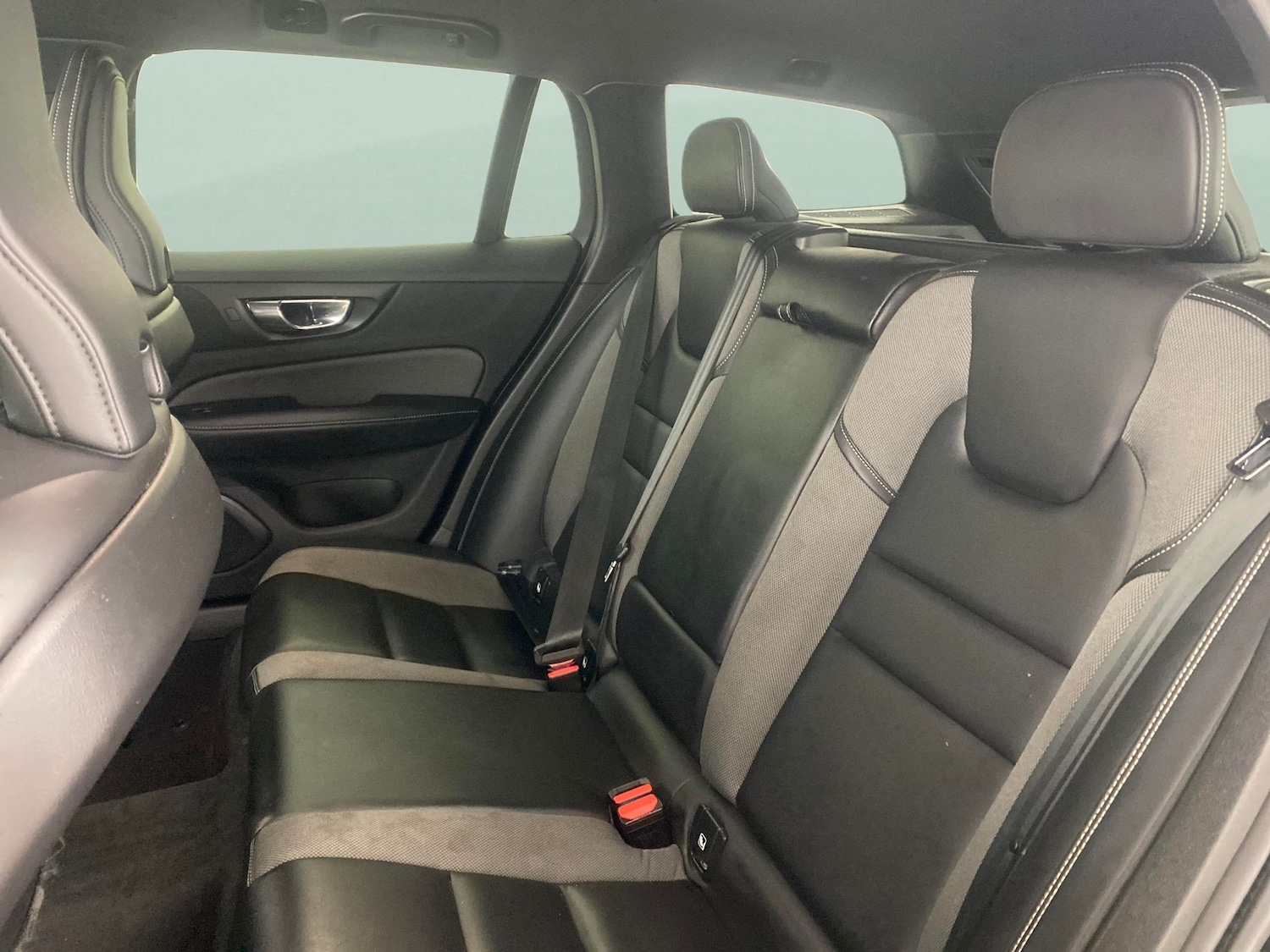 Used Volvo V60 2021 for sale - 77350912: Photo 22