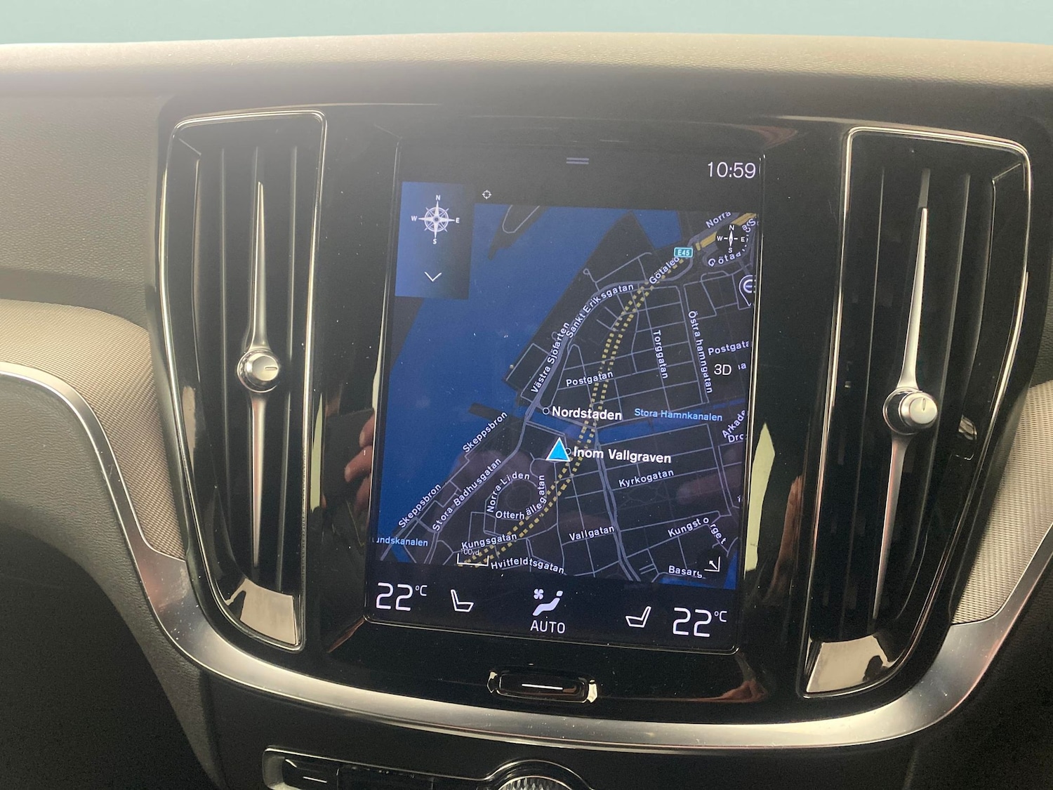 Used Volvo V60 2021 for sale - 77350912: Photo 5