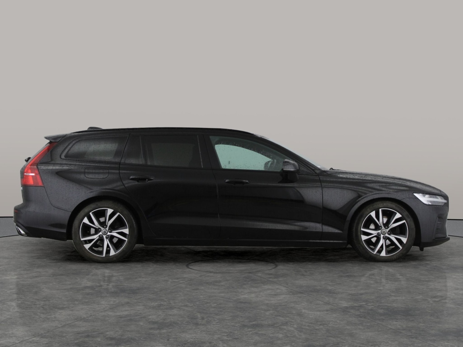 Used Volvo V60 2021 for sale - 77350912: Photo 9