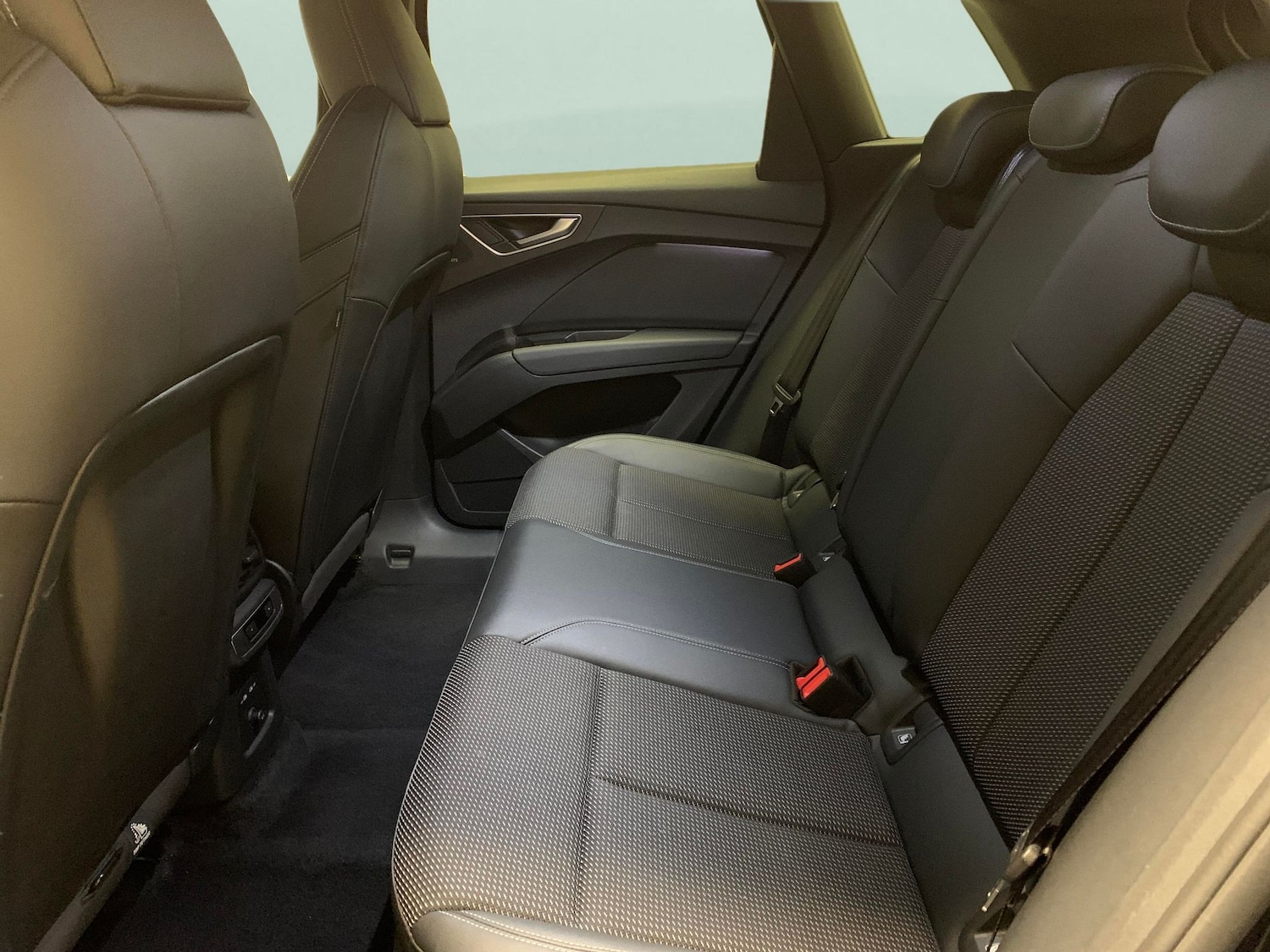 Used Audi Q4 e-tron 2021 for sale - 76958299: Photo 23