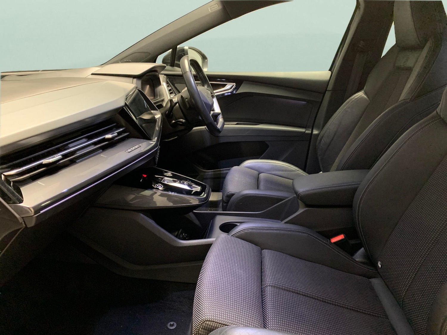 Used Audi Q4 e-tron 2021 for sale - 76958299: Photo 4