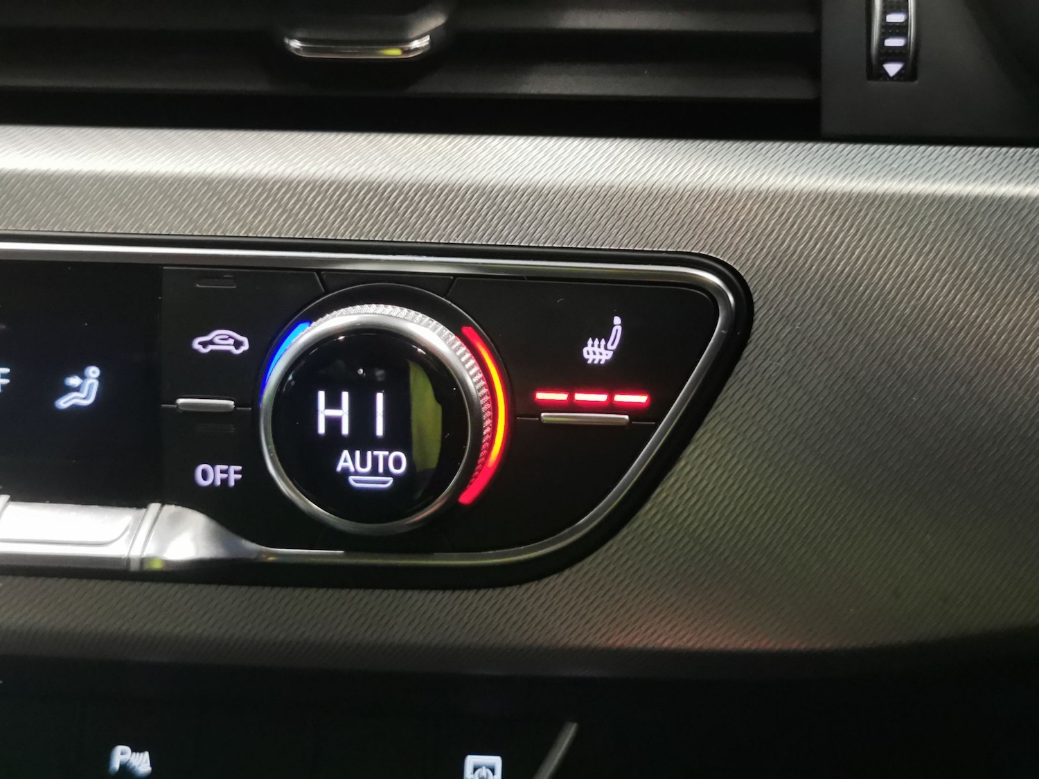 Used Audi A4 2021 for sale - 77300880: Photo 18