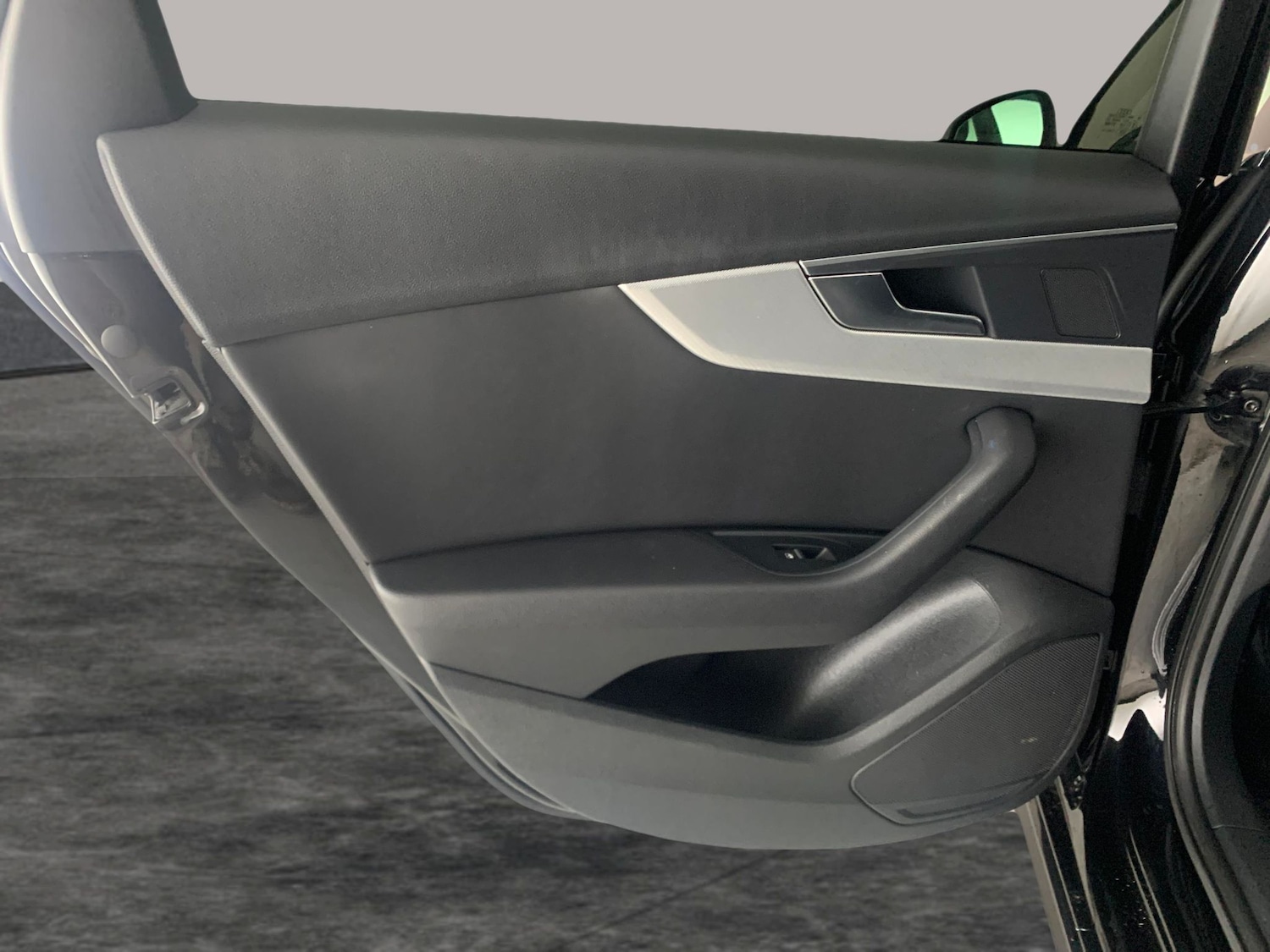 Used Audi A4 2021 for sale - 77300880: Photo 30