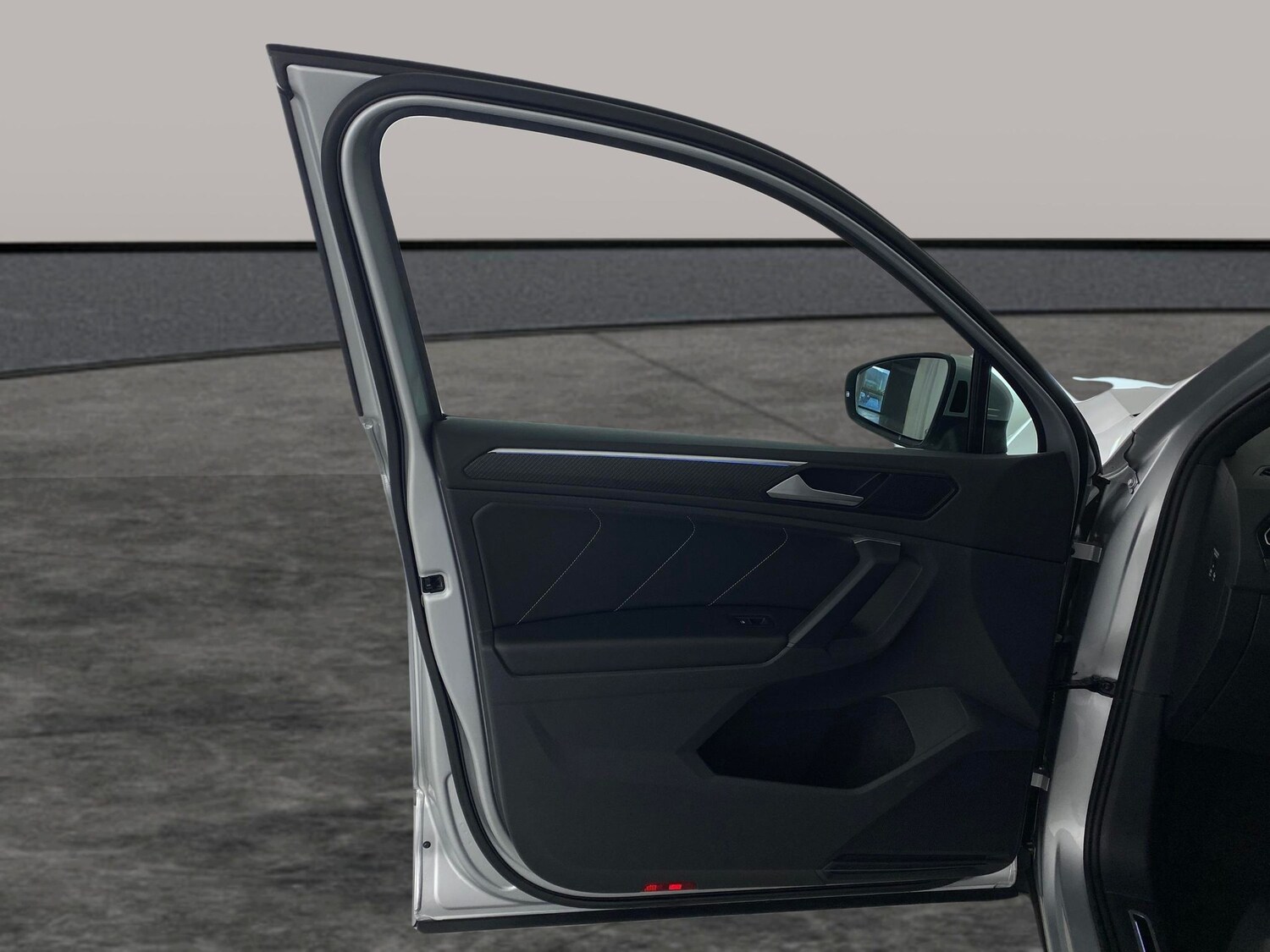 Used Volkswagen Tiguan 2020 for sale - 77815104: Photo 25