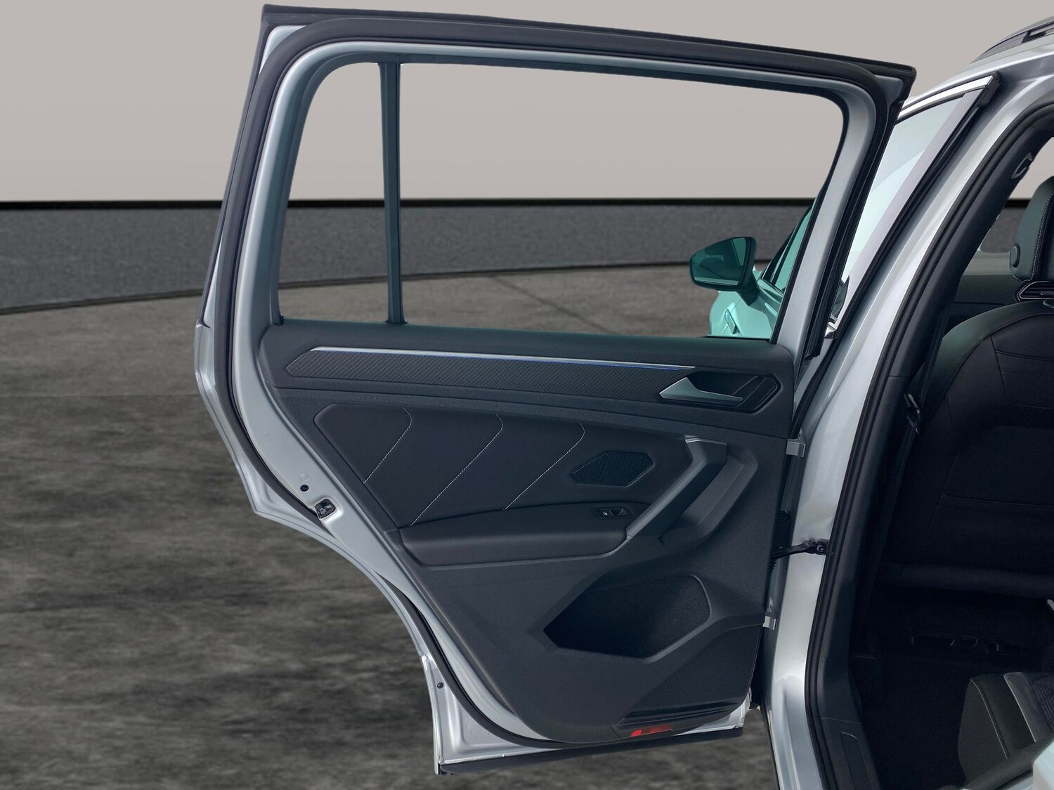 Used Volkswagen Tiguan 2020 for sale - 77815104: Photo 26