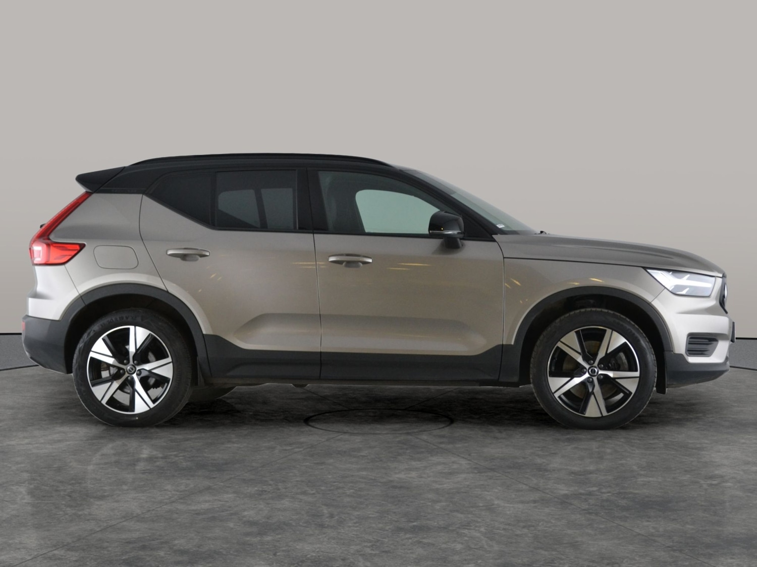 Used Volvo XC40 for sale - 77234326: Photo 11