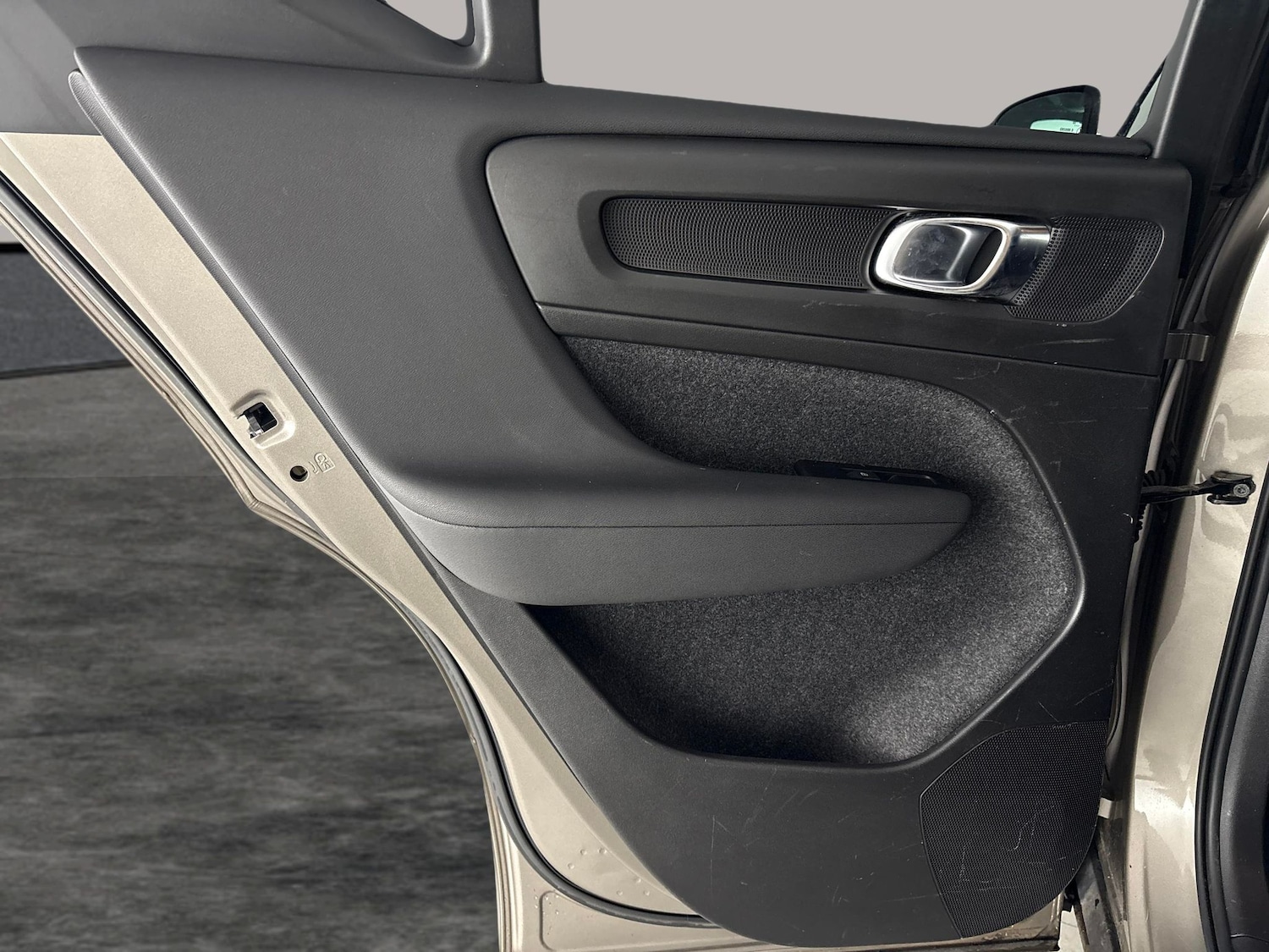 Used Volvo XC40 for sale - 77234326: Photo 29