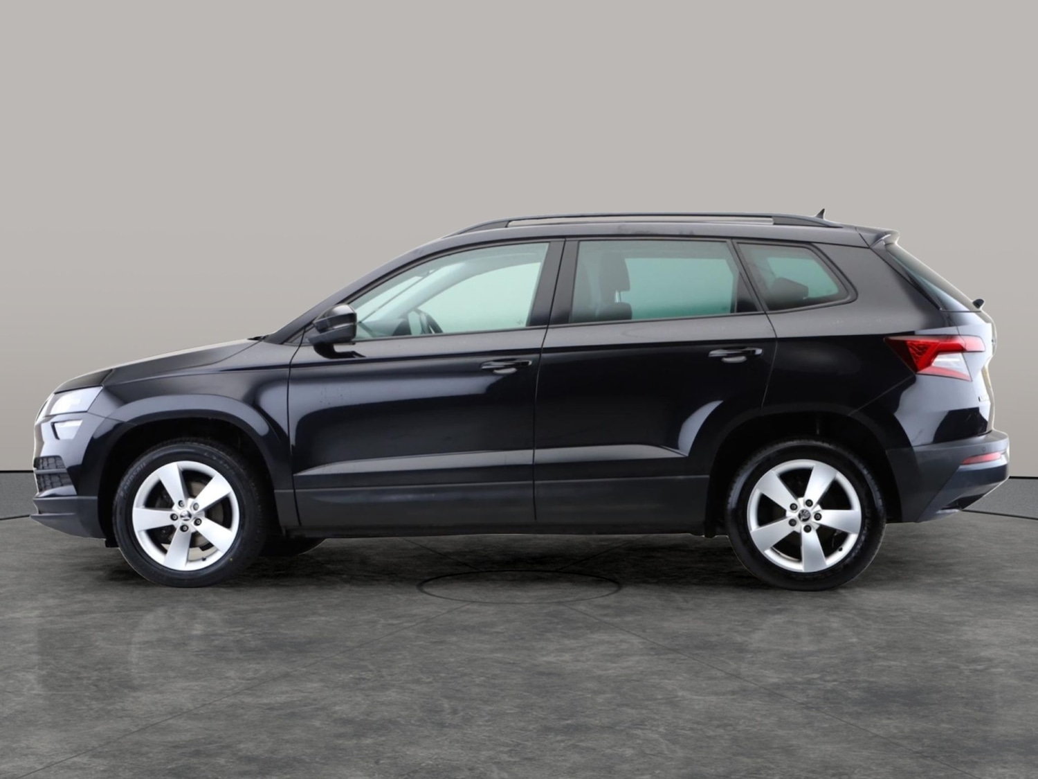 Used Skoda Karoq 2021 for sale - 76931891: Photo 9