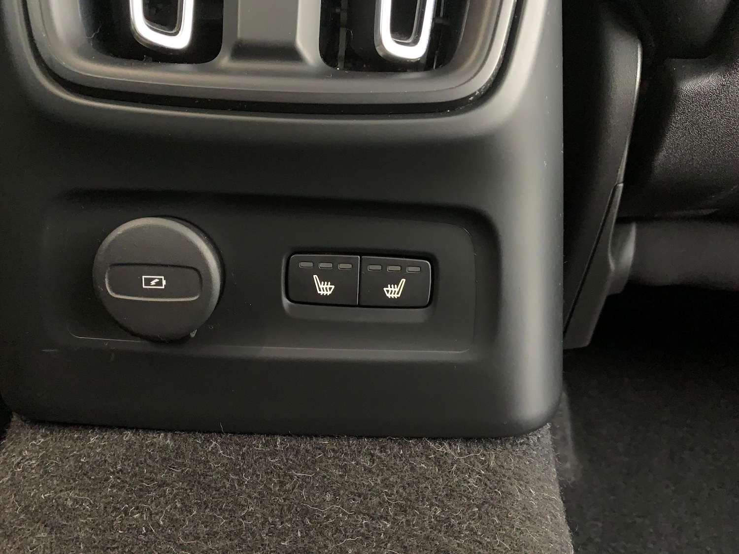 Used Volvo XC40 2022 for sale - 76580503: Photo 18