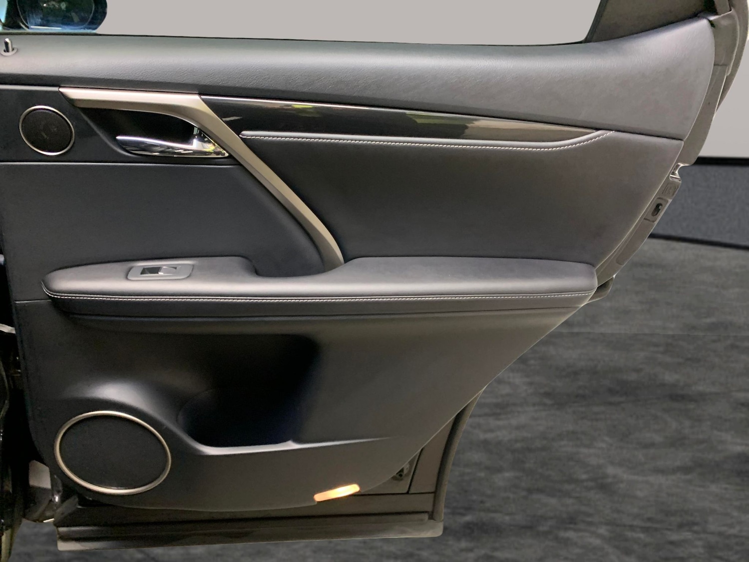 Used Lexus RX 2021 for sale - 77020095: Photo 33