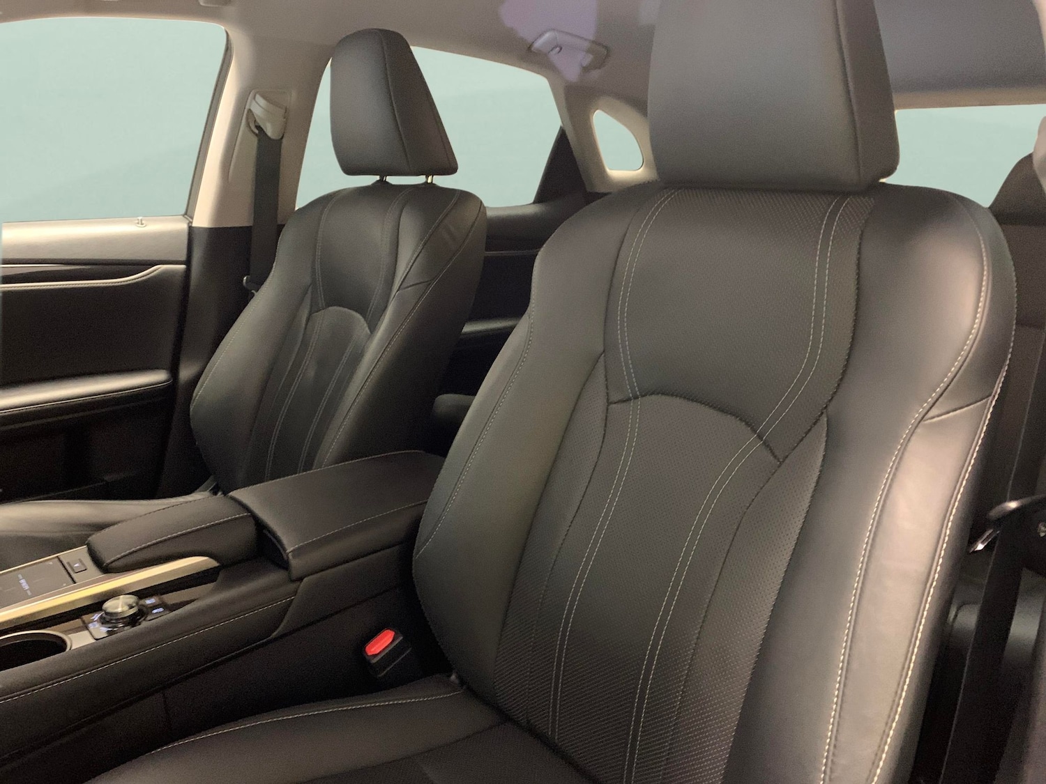 Used Lexus RX 2021 for sale - 77020095: Photo 6