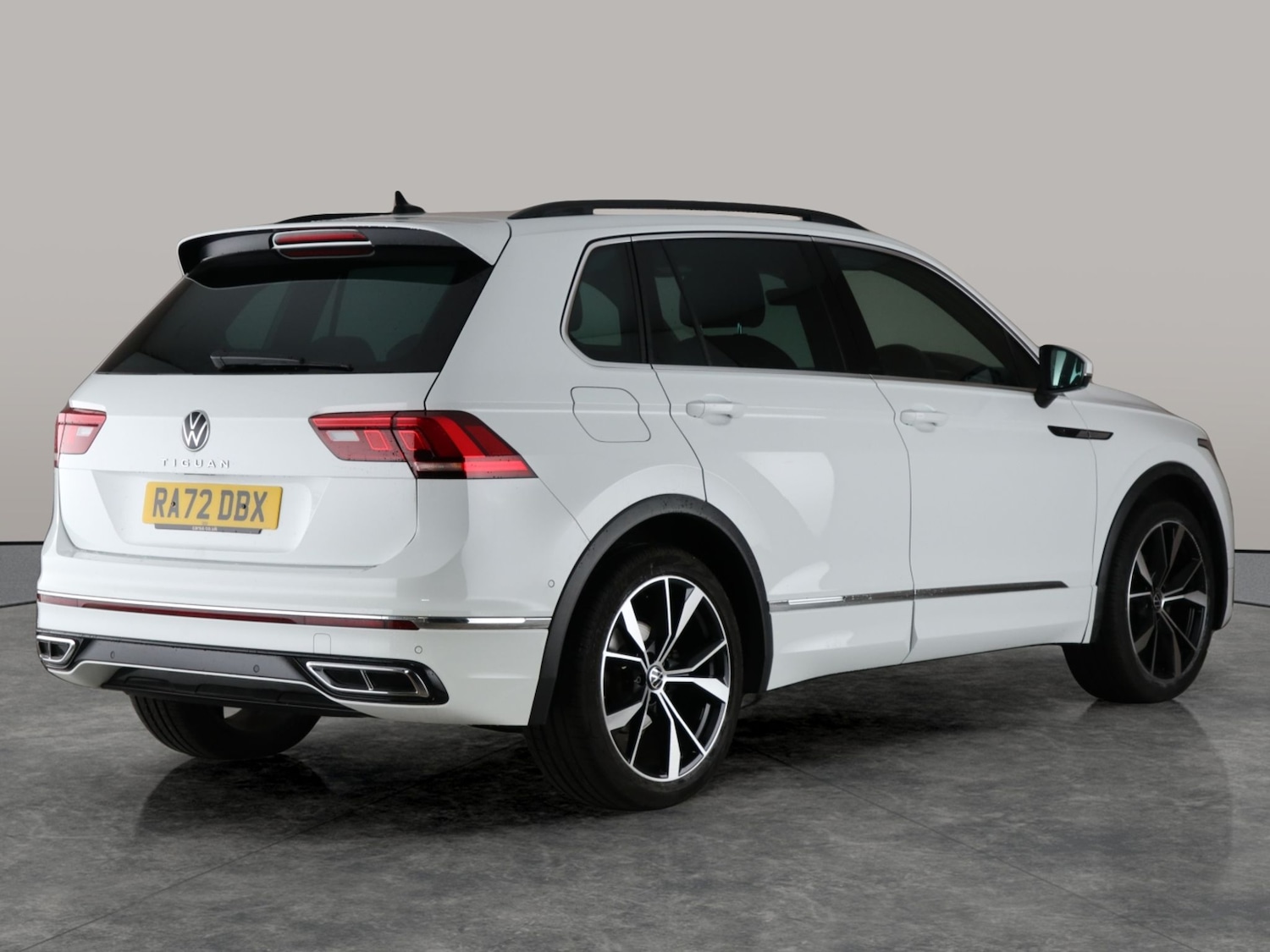 Used Volkswagen Tiguan 2023 for sale - 76915484: Photo 10