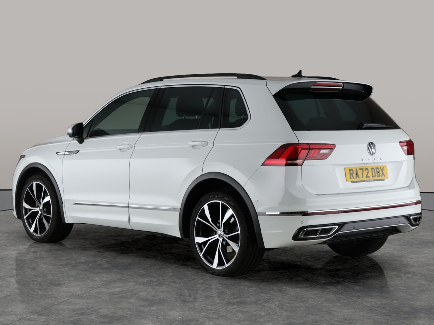 Used Volkswagen Tiguan 2023 for sale - 76915484: Photo 12