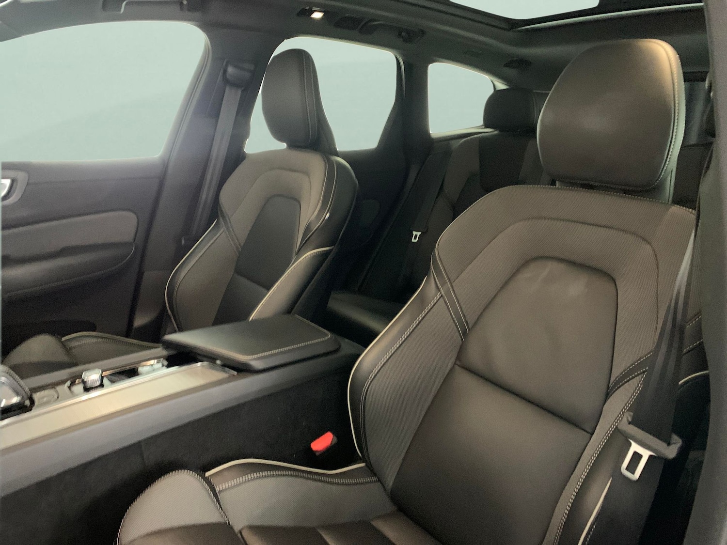 Used Volvo XC60 2022 for sale - 77300886: Photo 21