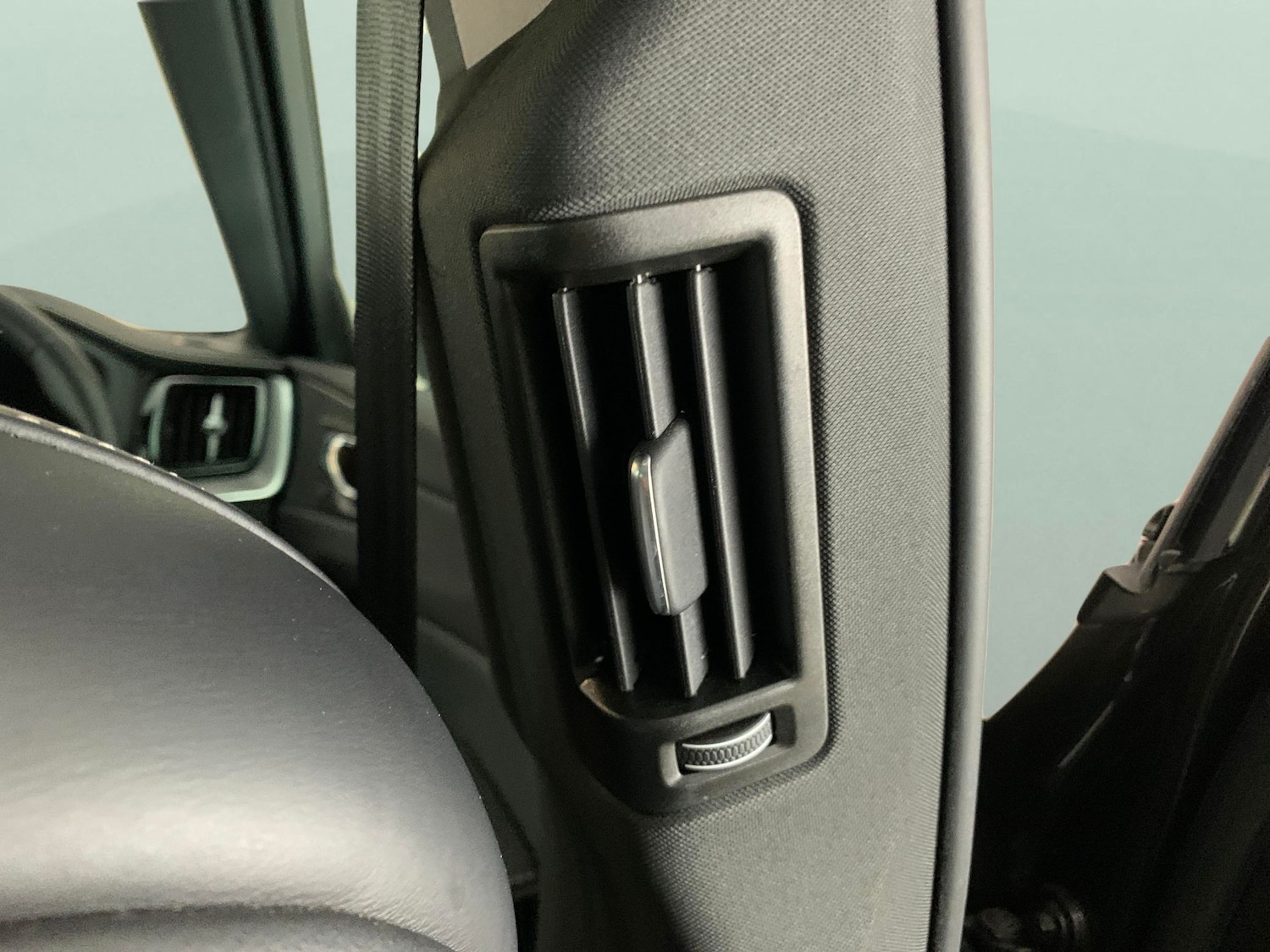 Used Volvo XC60 2022 for sale - 77300886: Photo 22