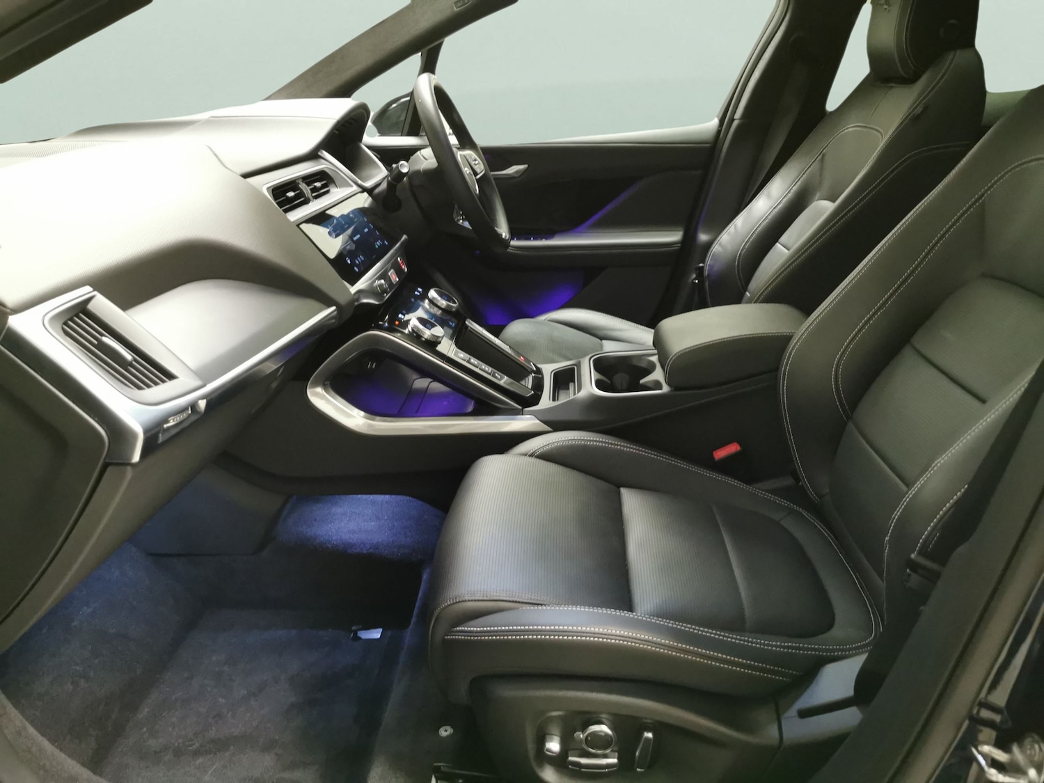 Used Jaguar I-Pace 2024 for sale - 76704124: Photo 4