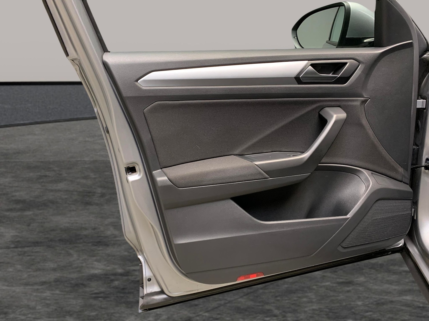 Used Volkswagen T-Roc 2022 for sale - 76668627: Photo 25