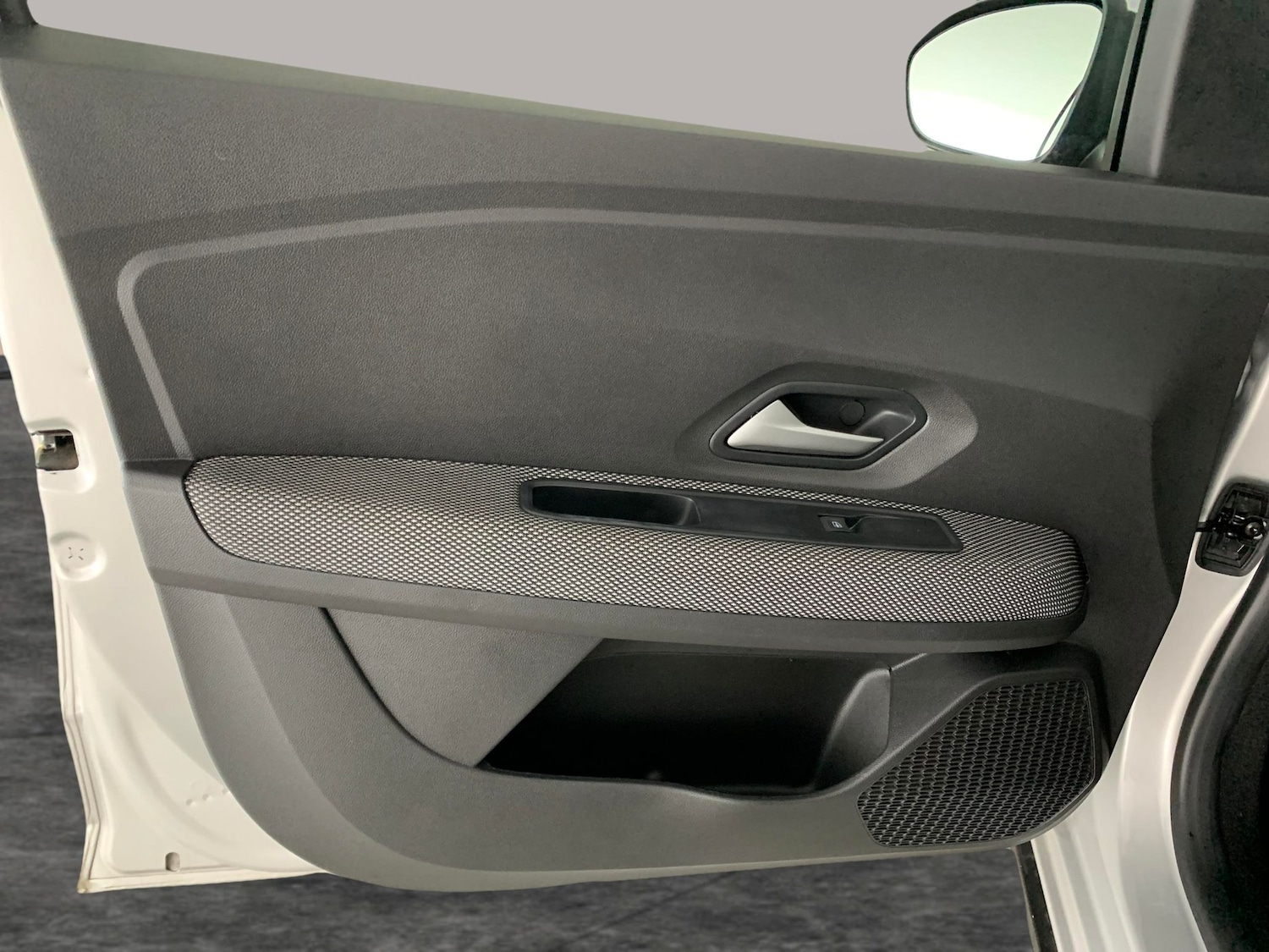 Used Dacia Sandero Stepway 2024 for sale - 76958273: Photo 25