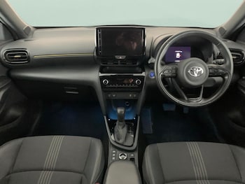 Used Toyota Yaris Cross 2022 for sale - 76542669: Photo