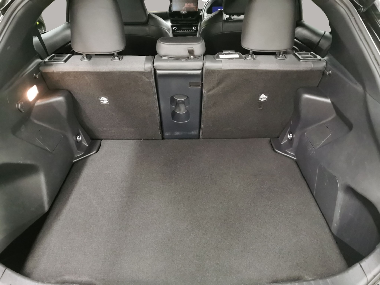 Used Toyota Yaris Cross 2022 for sale - 76542669: Photo 6