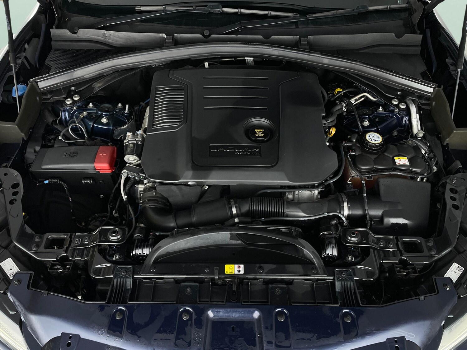 Used Jaguar F-Pace 2023 for sale - 78122630: Photo 40