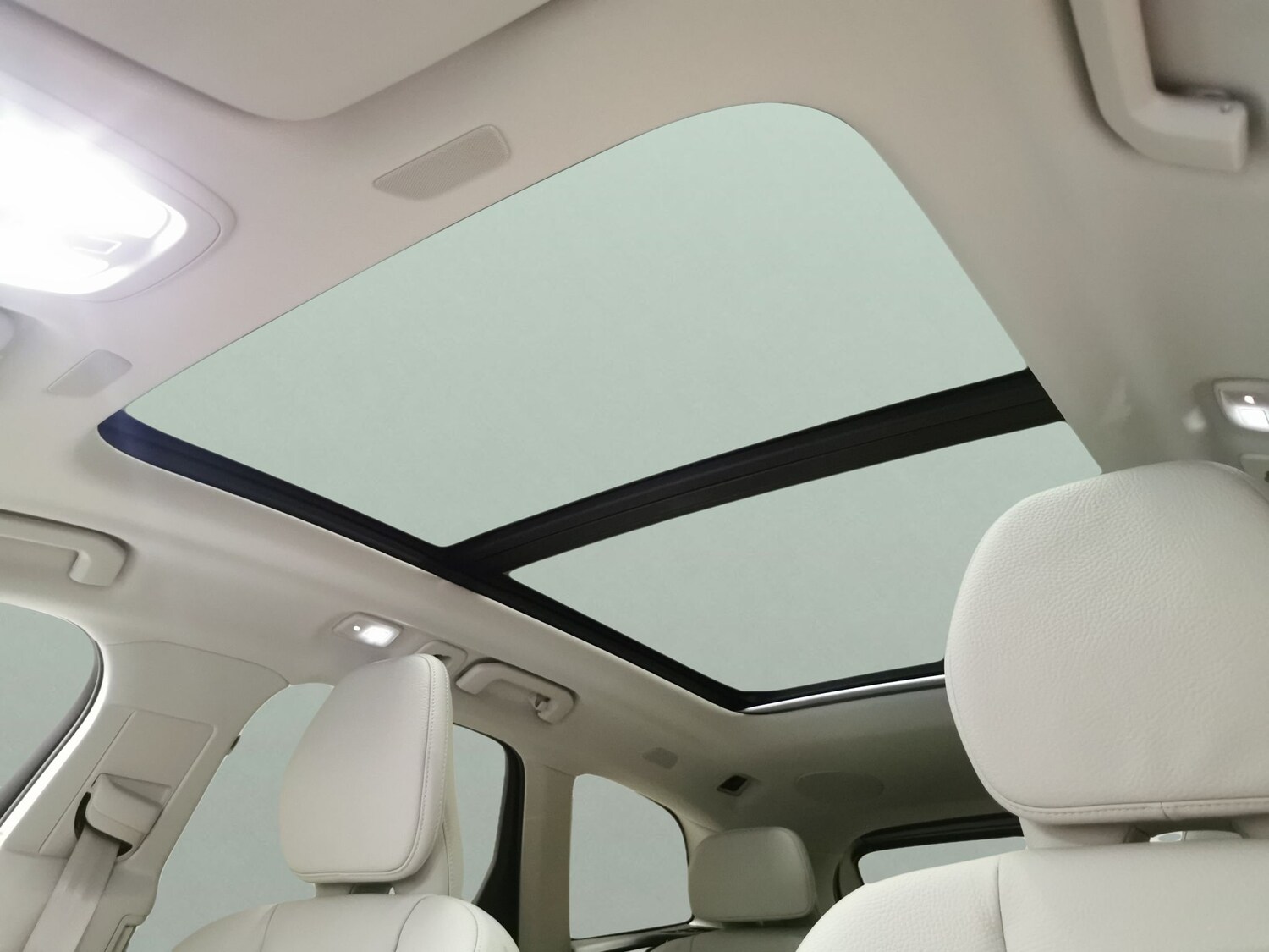 Used Volvo XC60 2023 for sale - 77972171: Photo 5