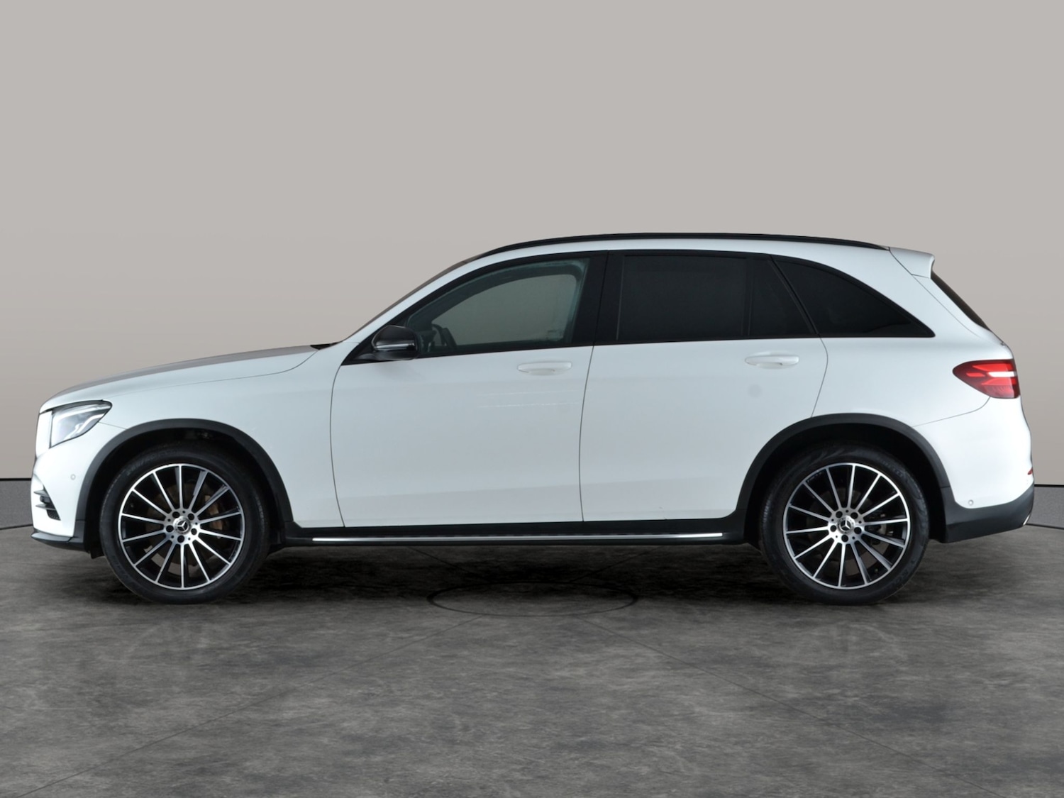 Used Mercedes-Benz GLC 2019 for sale - 77186687: Photo 14