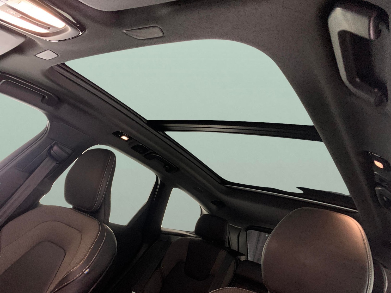 Used Volvo XC60 2022 for sale - 77013293: Photo 5