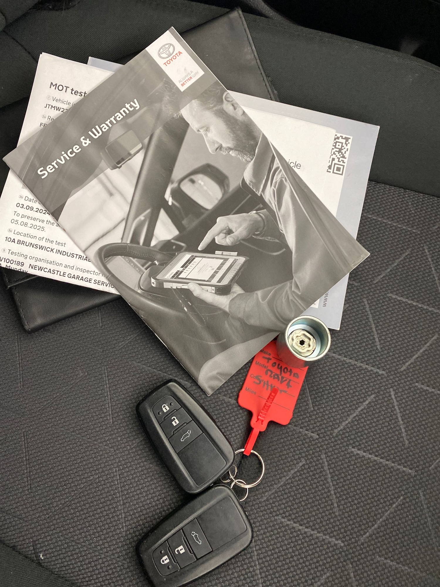 Used Toyota RAV4 2020 for sale - 76612314: Photo 30