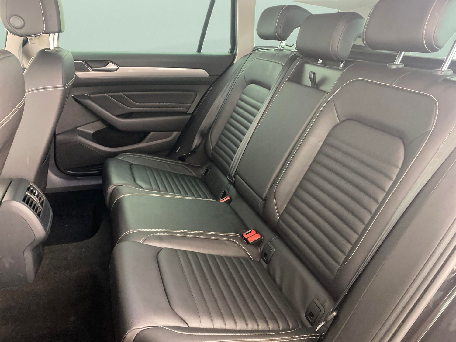 Used Volkswagen Passat 2022 for sale - 77842012: Photo 25