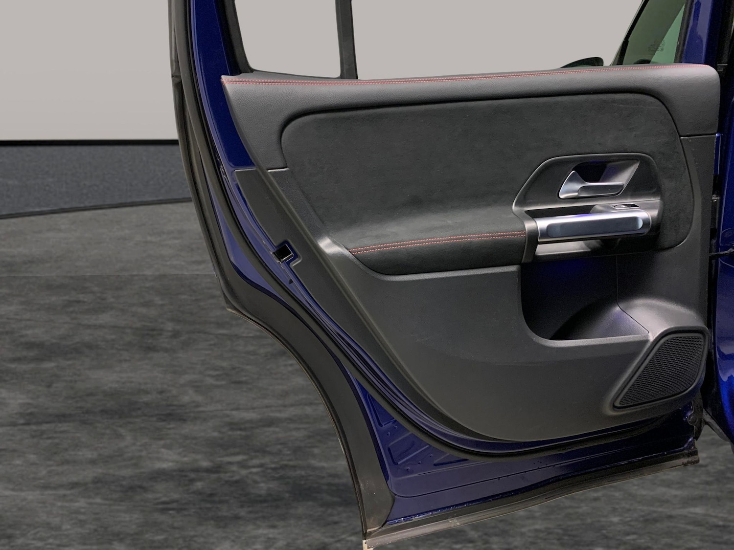 Used Mercedes-Benz GLB 2023 for sale - 76382993: Photo 41