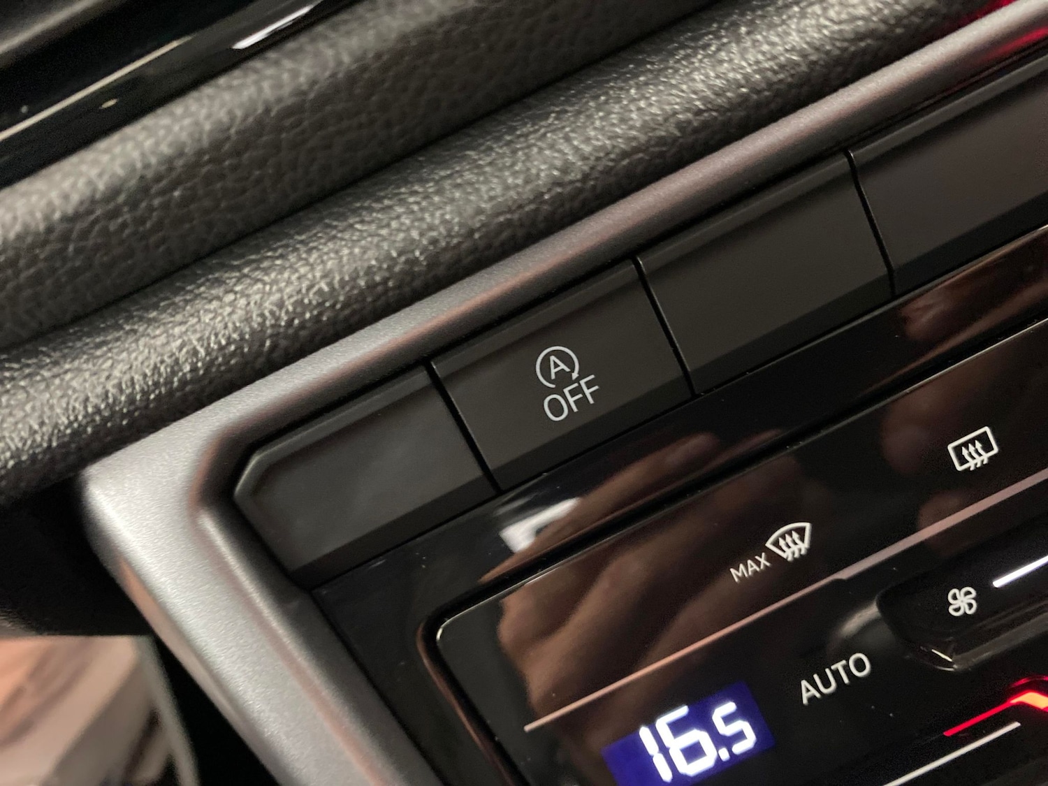 Used Volkswagen T-Roc 2023 for sale - 76046197: Photo 22
