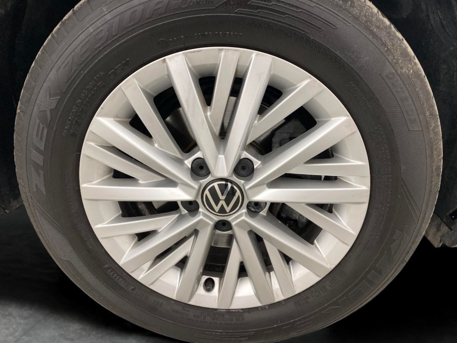 Used Volkswagen T-Roc 2023 for sale - 76046197: Photo 29