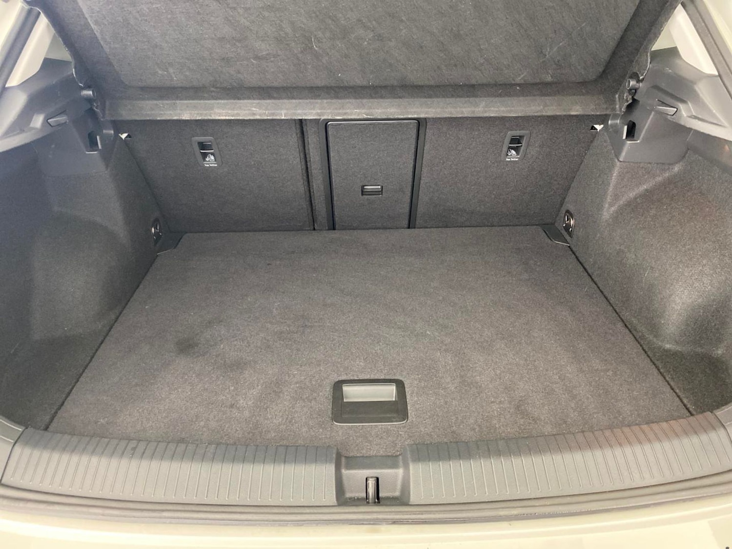 Used Volkswagen T-Roc 2023 for sale - 76046197: Photo 7