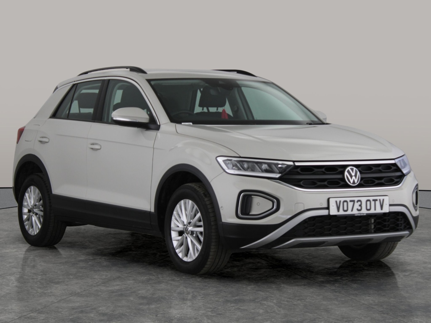 Used Volkswagen T-Roc 2023 for sale - 76046197: Photo 9