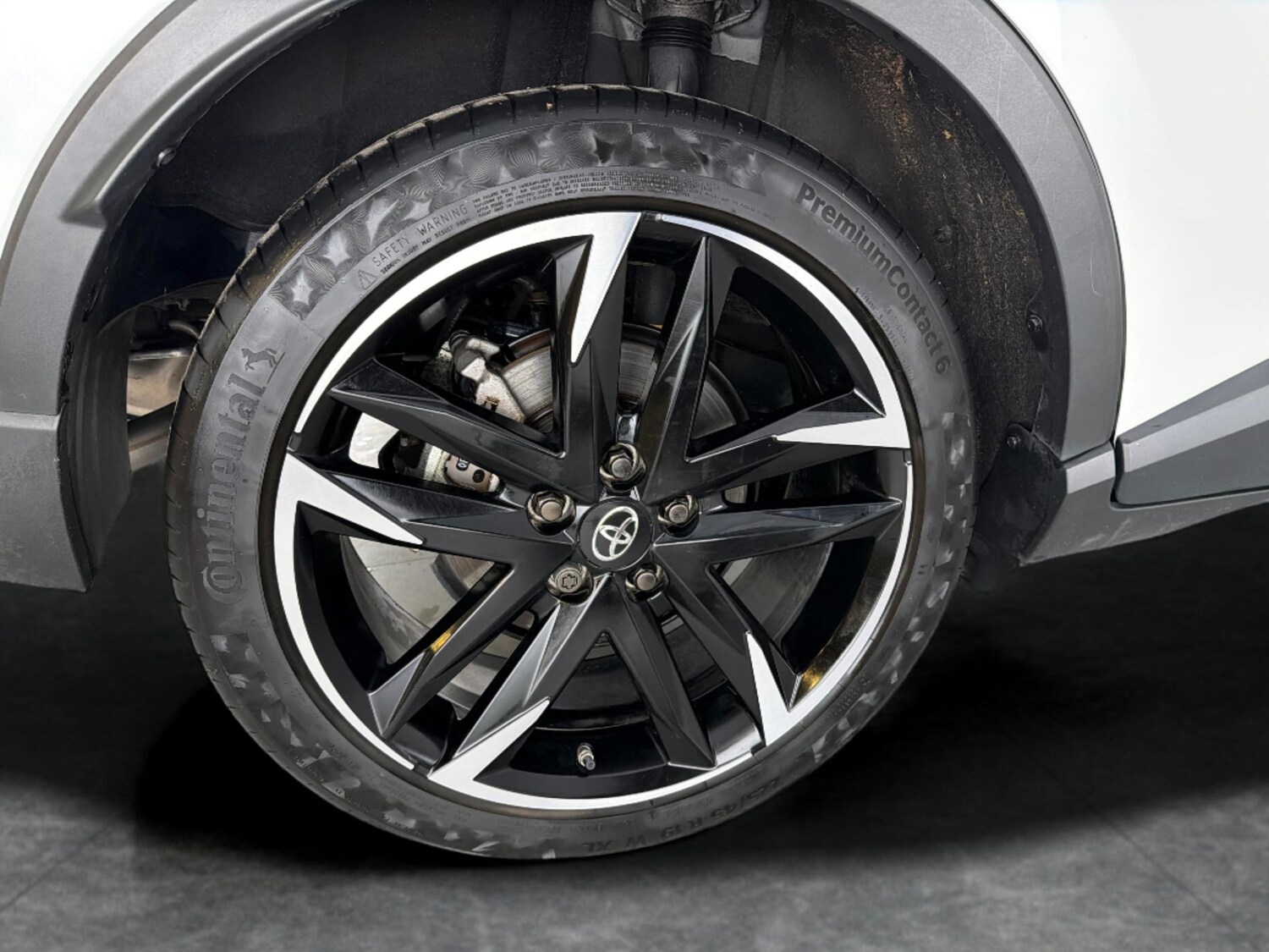 Used Toyota C-HR for sale - 77660756: Photo 25