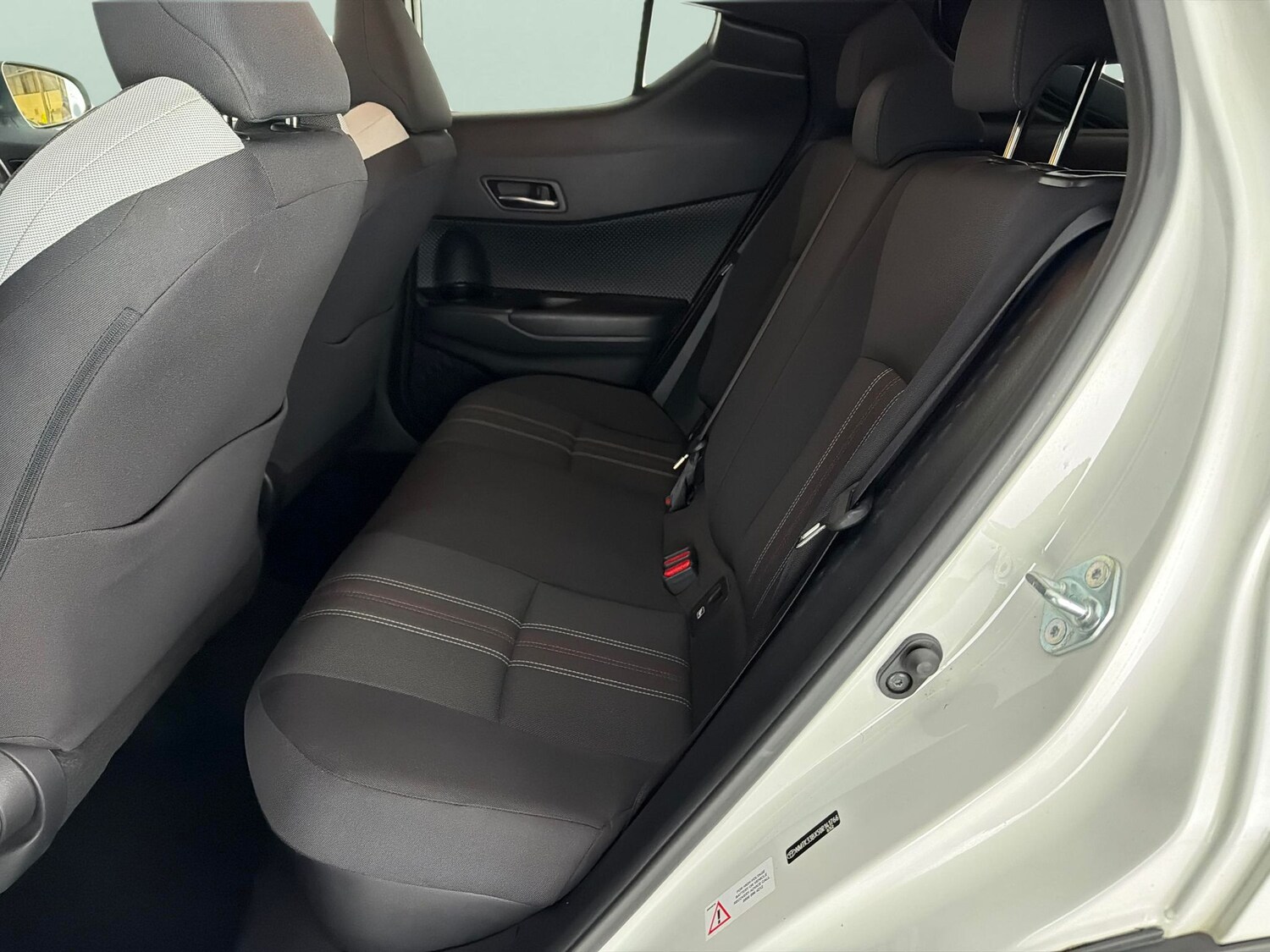 Used Toyota C-HR for sale - 77660756: Photo 26