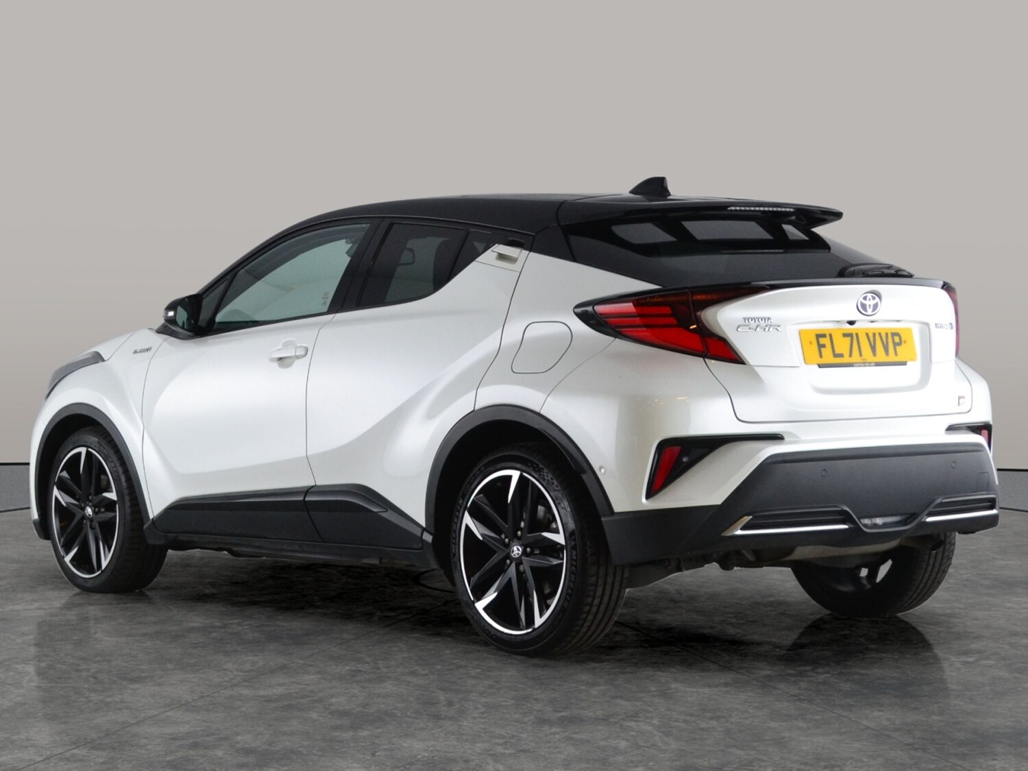 Used Toyota C-HR for sale - 77660756: Photo 8